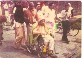 Последние фотографии Джаянанды за 4 дня до его ухода 1 мая 1977 г.       