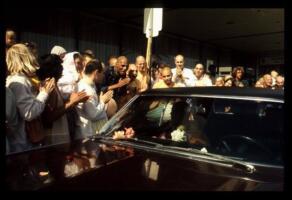 Приезд Шрилы Прабхупады в Сан-Франциско, 1974. Джаянанда справа хлопает в ладоши